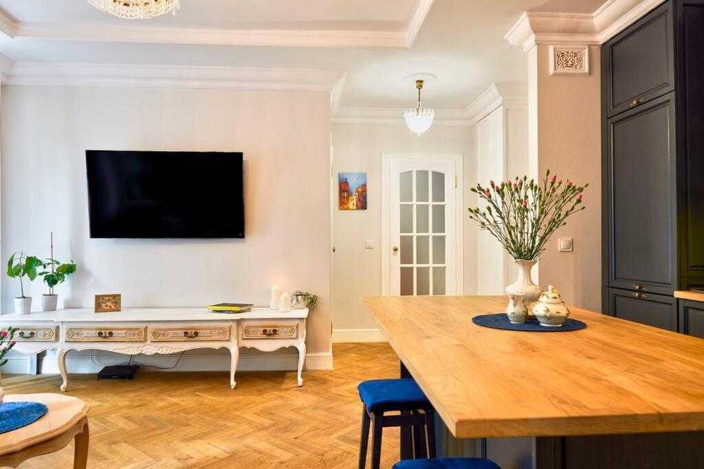 Old Room Apartaments W Samym Sercu Miasta. لوبلين المظهر الخارجي الصورة